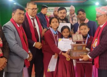 जिल्ला स्तरीय हिज्जे (english spelling contest)प्रतियोगितामा सिर्द्धार्थ मेमोरियल प्रथम